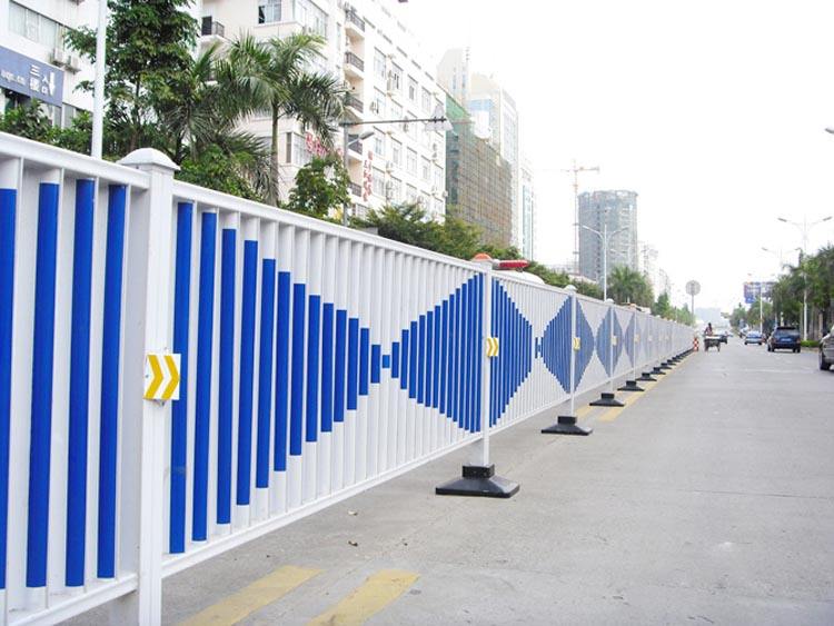 道路護欄
