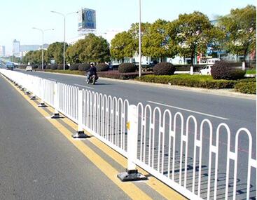 市政護欄.jpg